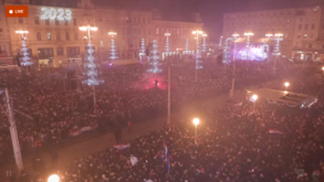 Loucura nas ruas de Zagreb para receber a seleção croata: siga em direto