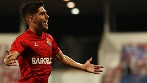 Fran Navarro, Vitinha, Giakoumakis ou Rodrigo Ribeiro: qual o melhor para o ataque do Sporting?