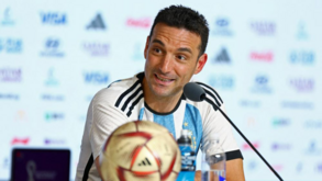 Scaloni: «Aqui não há egos, não há individualidades, todos remam para o mesmo lado»