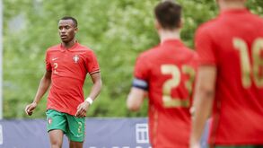 Nápoles atento a Tiago Djaló