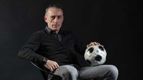 Paulo Bento: «Carinho das pessoas dificultou saída da Coreia do Sul»