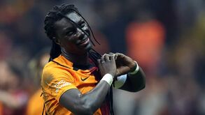 Turquia: Galatasaray de Sérgio Oliveira tira Fenerbahçe de Jorge Jesus da liderança