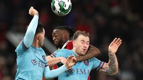 Burnley-Birmingham: líder procura manter comando isolado