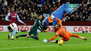 Klopp desvaloriza oportunidades falhadas por Darwin frente ao Aston Villa: «Fez um jogo excecional»