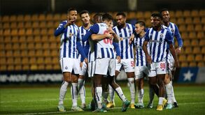 FC Porto B goleia Farense em jogo com quatro golos e três expulsões