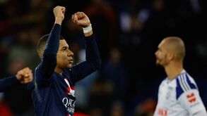A crónica do PSG-Estrasburgo, 2-1: Disparate de Neymar foi corrigido por Mbappé