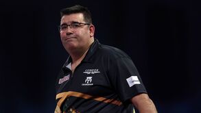 Dardos: José de Sousa eliminado nos oitavos de final do Mundial