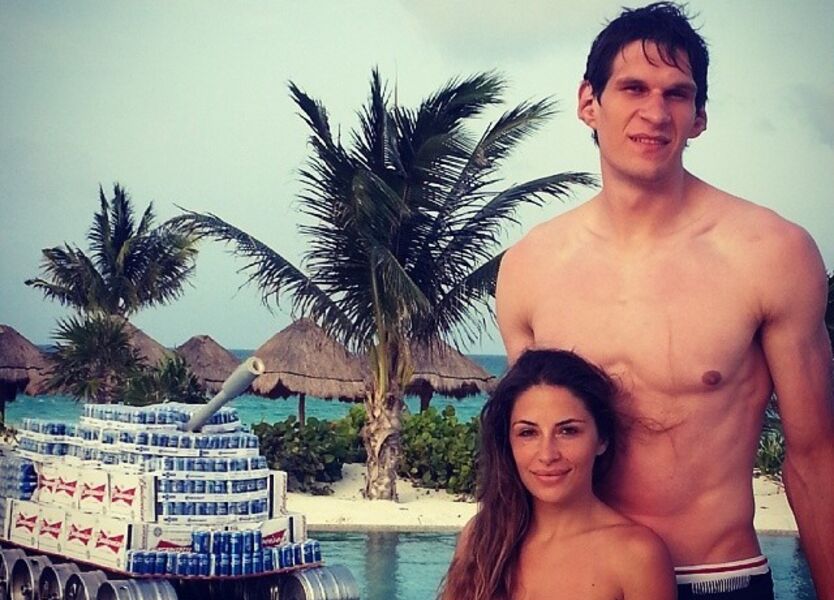 NBA: Boban marjanovic y milica krstic: 63 centímetros