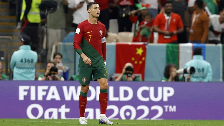Campeão do Mundo pela Argentina condena atitude de Ronaldo: «Aquilo não se faz, os colegas a festejar...»