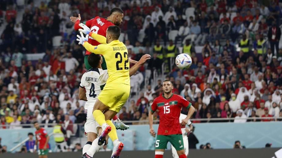 En-Nesyri saltou 2,78 metros frente a Portugal mas ainda ficou longe de Ronaldo
