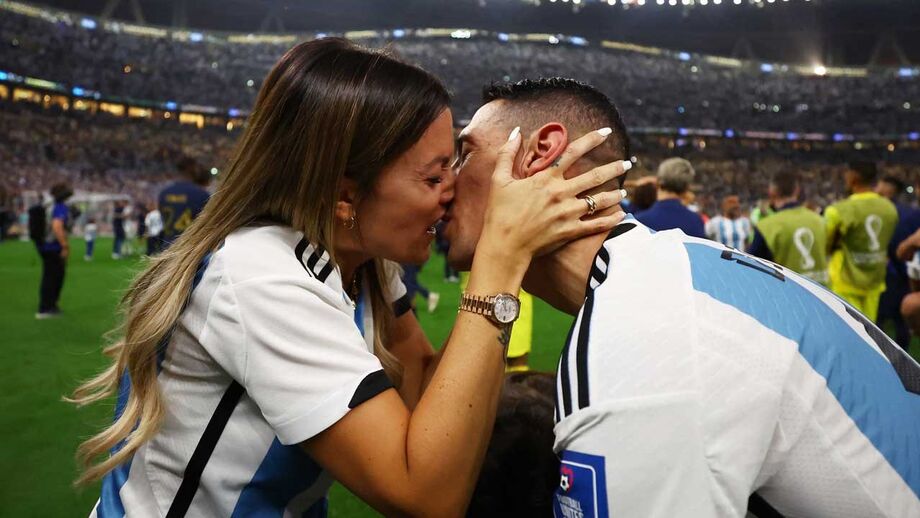 Mulher de Di María responde a Rami: «O Ángel pode ensinar-te a ser um cavalheiro e a marcar em finais»