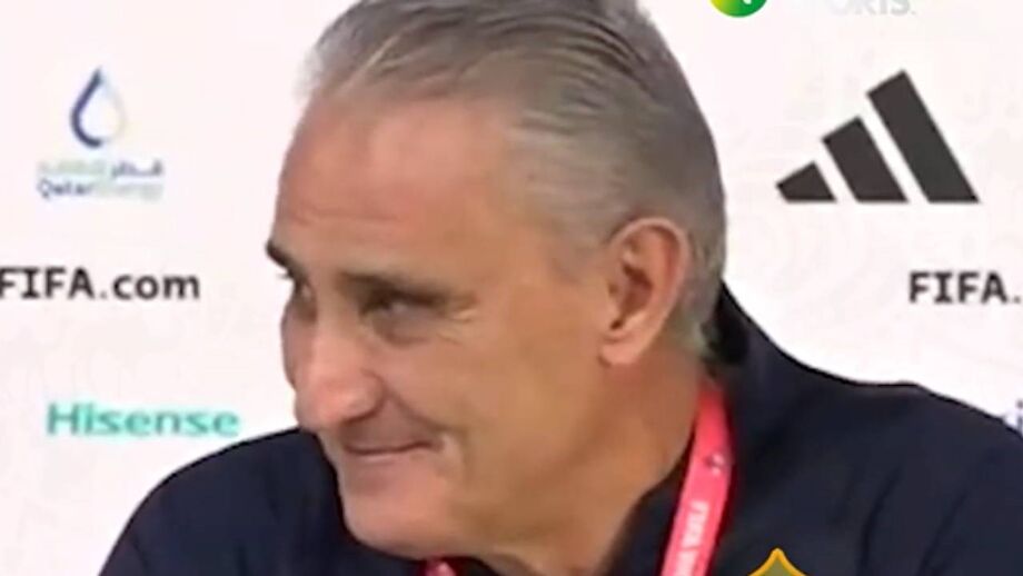 Avançado tem estado a recuperar de uma lesão no tornozelo direito