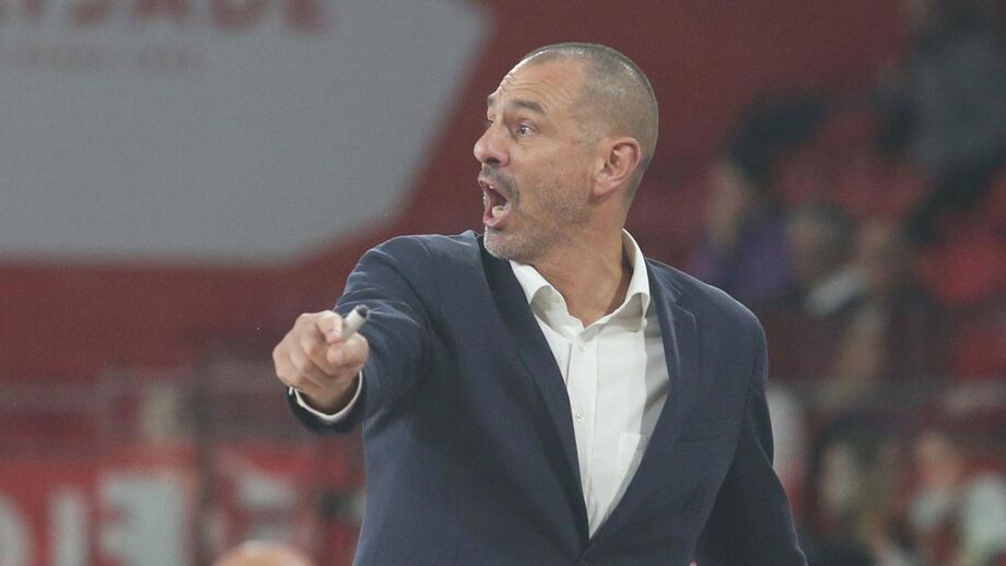 Águias sofreram a primeira derrota (90-93) no campeonato