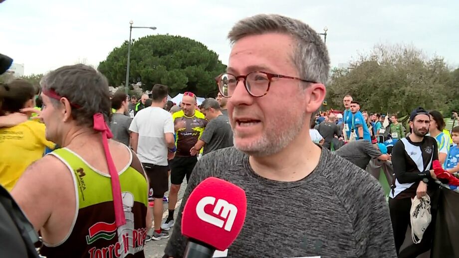 Presidente da Câmara Municipal de Lisboa participou esta sexta-feira na Corrida São Silvestre El Corte Inglés
