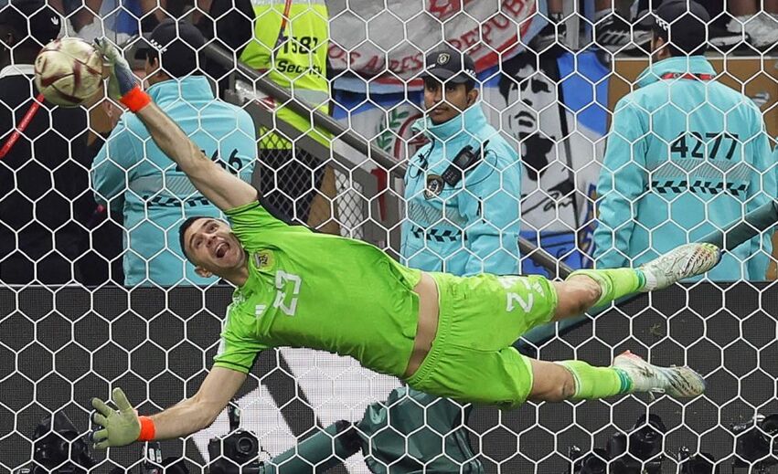 Martínez (Argentina), 25 milhões