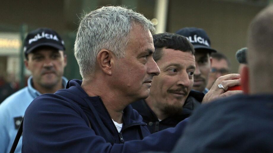 José Mourinho fechado em copas