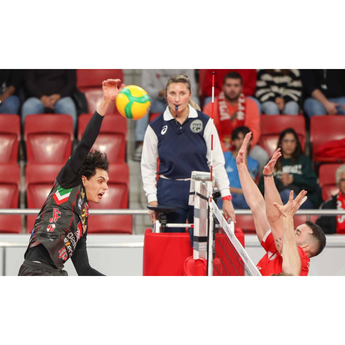 A crónica do Benfica-Vojvodina, 3-2: fica a boa imagem - Voleibol - Jornal  Record