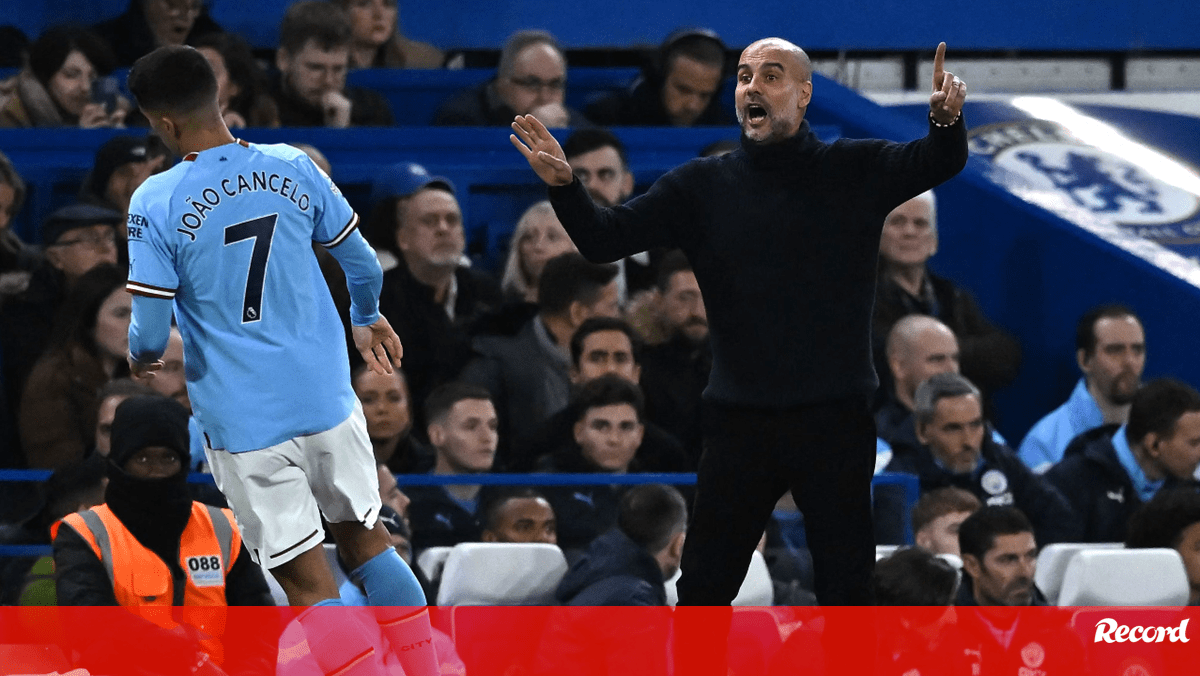 Guardiola substituted Cancelo in the first half: “I’m sorry…” – England