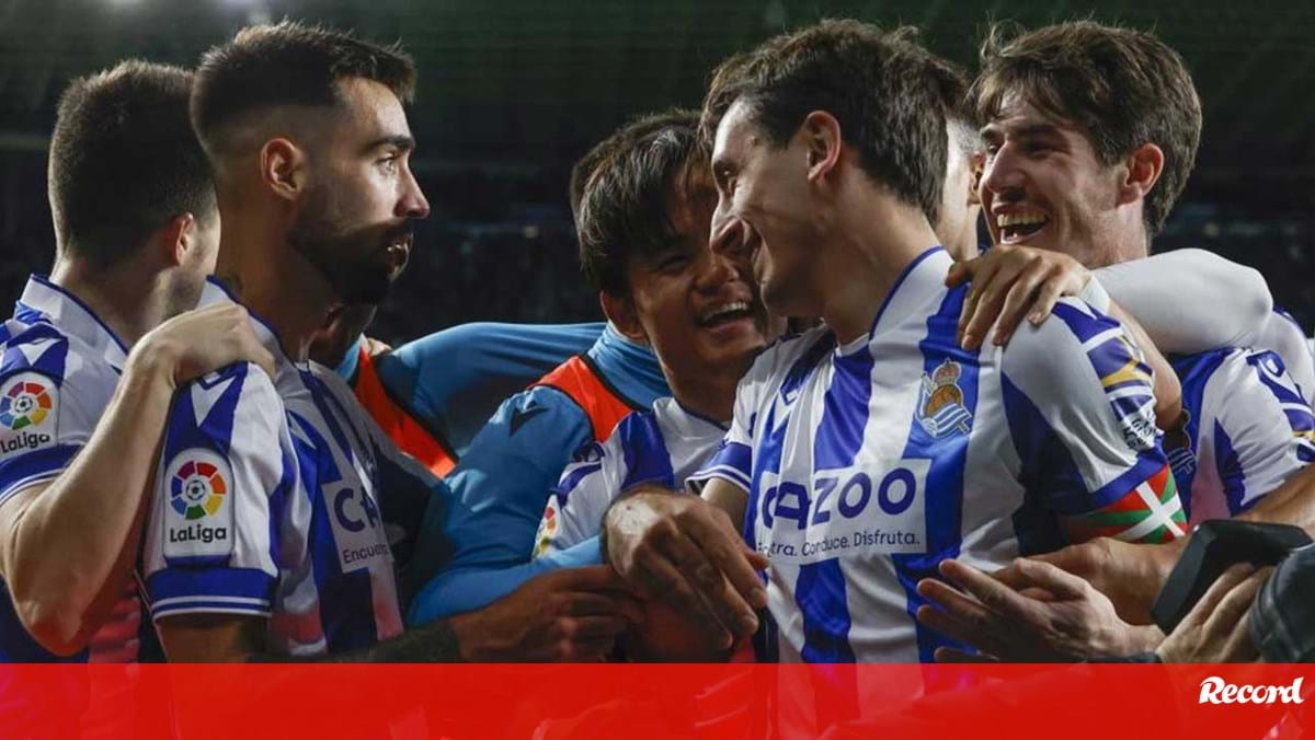Equipa de lendas do FC Porto bate Athletic Bilbao em jogo para celebrar  aniversário dos bascos - FC Porto - Jornal Record