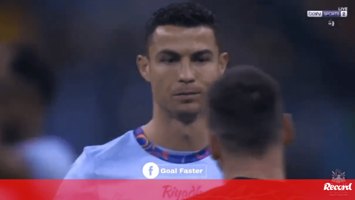 Diverti-me mais a jogar com o Ronaldo do que com o Messi» - CNN Portugal