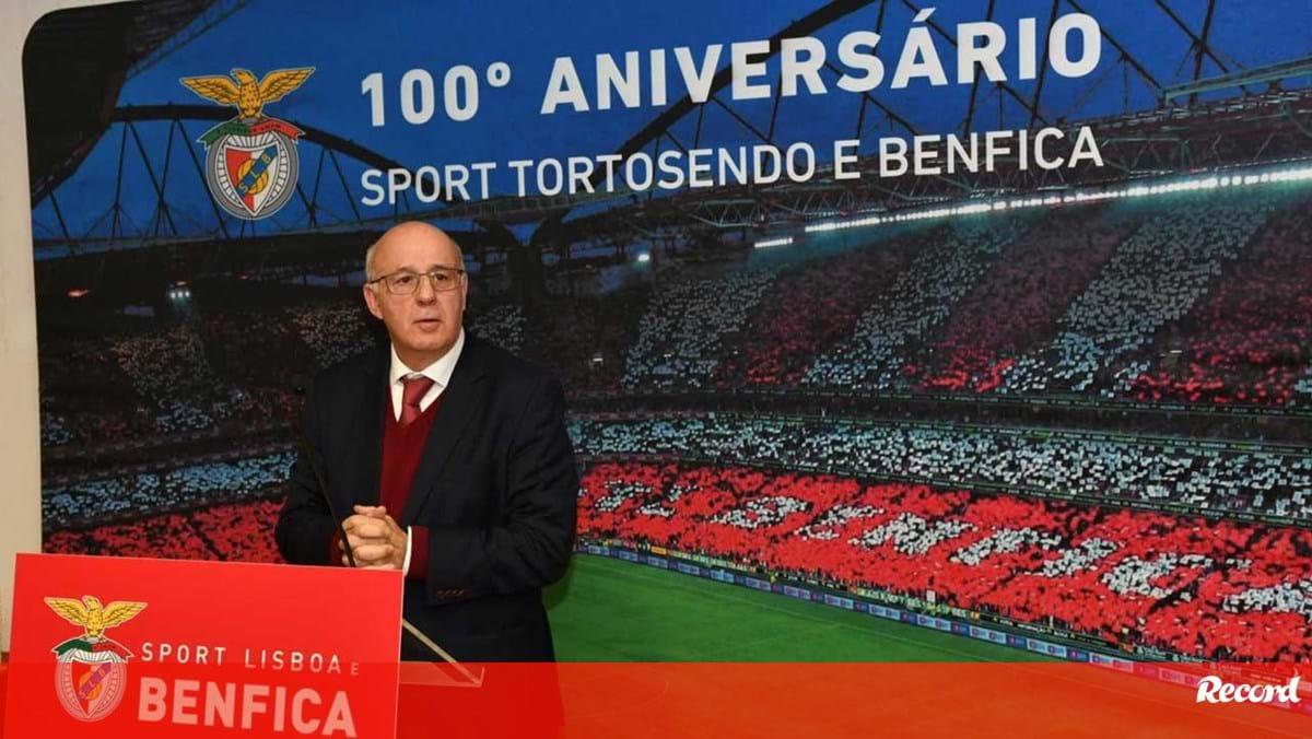 Fernando Serra confirms: “The market closure and Enzo’s order prompted the absence of Rui Costa.” – Benfica