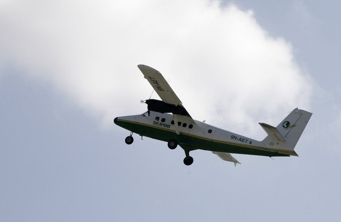 Avião com 72 pessoas a bordo cai no Nepal