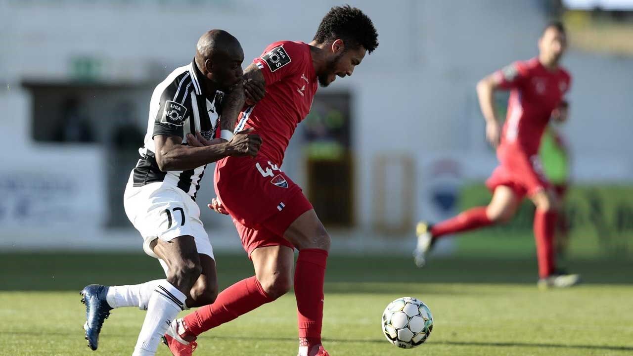 Central brasileiro de 27 anos já representou o Gil Vicente