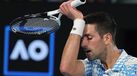 Pai de Djokovic posa com apoiantes de Putin e atira: «Longa vida à Rússia»