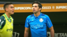 Abel Ferreira protestou decisão do árbitrou, pontapeou microfone e acabou expulso na Supertaça