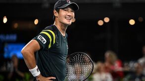 Soonwoo Kwon bate Roberto Bautista-Agut e conquista segundo título da carreira em Adelaide