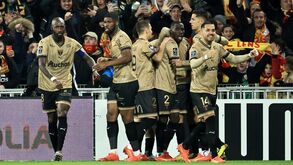 Lens e Marselha vencem e aproximam-se do líder Paris Saint-Germain