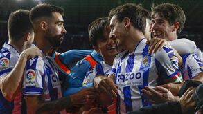 Real Sociedad vence dérbi basco e consolida terceiro lugar em Espanha
