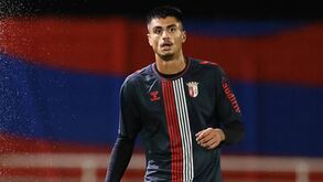 Em inferioridade desde o minuto 9, Sp. Braga B empata com Liverpool na Premier League International Cup