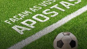 Três grandes em ação: De olhos postos nos jogos da Liga... e no mercado 