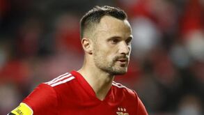 Benfica não quer Seferovic e vice-versa: 'Devolvido' pelo Galatasaray pode voltar a Itália