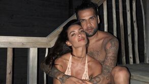 Mulher de Dani Alves apaga fotografias com o brasileiro das redes sociais
