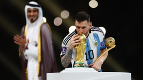 Messi garante que é 'difícil explicar o que vai na cabeça': «Ganhei tudo na minha carreira»