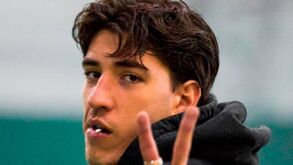 Vegetariano, defensor da causa climática e ícone da moda: Bellerín na passadeira verde 