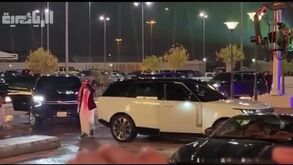 O momento em que Cristiano Ronaldo chegou ao estádio antes de ser apresentado no Al Nassr