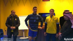 O primeiro discurso de Cristiano Ronaldo no balneário do Al-Nassr: «Grupo é fantástico»