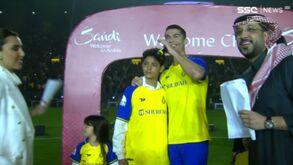 Cristiano Ronaldo falou em árabe no fim da apresentação: o que significa a expressão usada por CR7