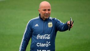 O treinador mais louco da Argentina: Jorge Sampaoli volta a fazer das suas