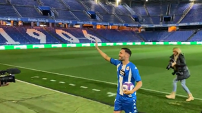 Lucas Pérez pagou 500 mil euros do próprio bolso para jogar no 'seu' Deportivo: hoje foi aclamado no Riazor