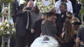 Selfie polémica de Infantino: tirou foto junto ao caixão de Pelé