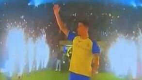 «O rei a ser tratado como um rei»: mãe e irmãs assistem pela TV à apresentação de Ronaldo no Al Nassr