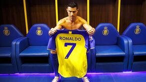 Ronaldo salta para o topo da lista dos desportistas mais bem pagos: NFL domina top 10