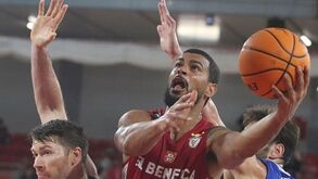 Liga Betclic: os melhores momentos do Ovarense-Benfica