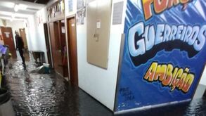 Mau tempo faz estragos no estádio do Candal: presidente do clube fala em 