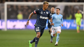 Nani sofre lesão grave no joelho direito e vai parar vários meses