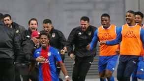 Alverca muito eficaz impõe-se ao líder U. Leiria